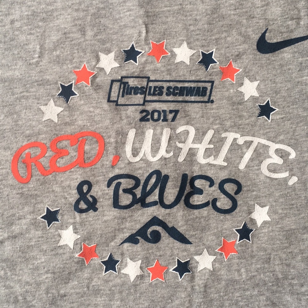 Grey Nike dri-fit shirt medium - Picture 2 of 3